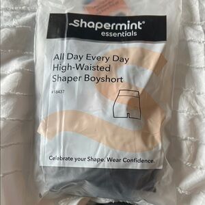 Shapermint Essentials High-Waisted Shaper Boyshort - Black